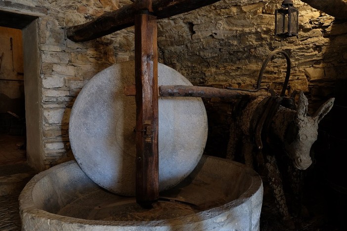 Ad Imperia, Mulini storici e annullo filatelico per il ventennale di Olioliva