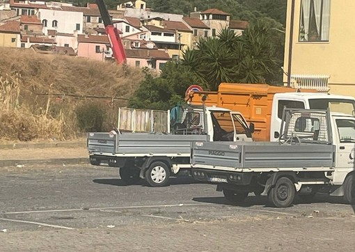 Raccolta rifiuti a Imperia, è scontro sui mezzi De.Vizia. I sindacati: "Criticità e carenze" Raccolta rifiuti a Imperia, è scontro sui mezzi De.Vizia. I sindacati: "Criticità e carenze"