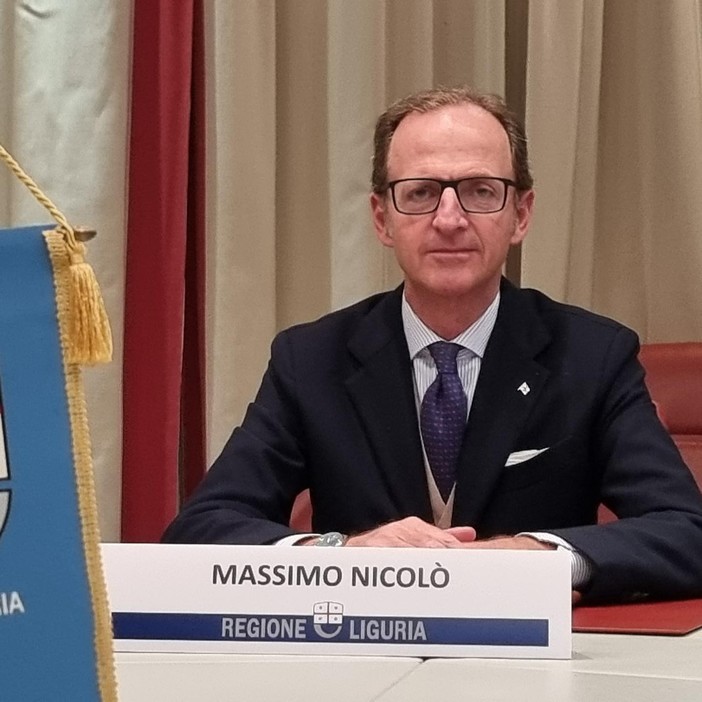 L' assessore regionale alla Sanità Massimo Niccolò