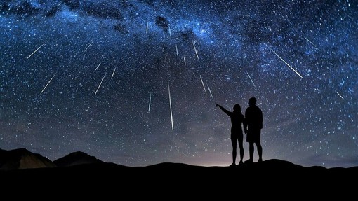 10 agosto: Notte di San Lorenzo, la notte delle Stelle cadenti 10 agosto: Notte di San Lorenzo, la notte delle Stelle cadenti