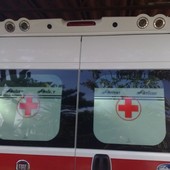 Diano Arentino, auto fuori strada in località Gallo