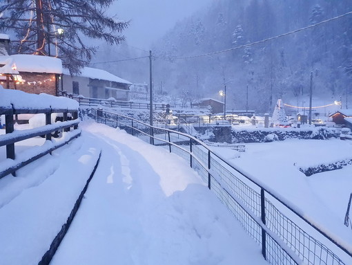 Abbondante nevicata a Verdeggia, le foto del nostro lettore Cristian Alberti