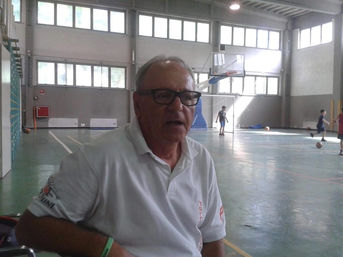 Imperia, il basket piange la morte di coach Nicola De Simeis Imperia, il basket piange la morte di coach Nicola De Simeis