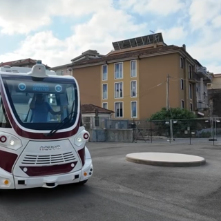 A Imperia al via la sperimentazione delle navette a guida autonoma con passeggeri a bordo (Video) A Imperia al via la sperimentazione delle navette a guida autonoma con passeggeri a bordo (Video)