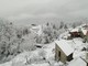 Maltempo neve sull'entroterra, tetti imbiancati ma nessun disagio (foto)