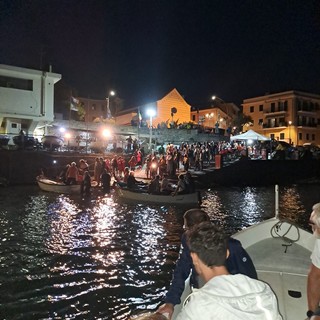 'Navigando sotto le Logge', gite guidate in barca nel weekend sui gozzi del Circolo Borgo Cappuccini 'Navigando sotto le Logge', gite guidate in barca nel weekend sui gozzi del Circolo Borgo Cappuccini