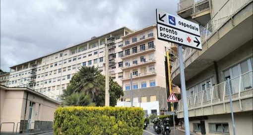 AL DIRETTORE. Un sentito ringraziamento al reparto di Gastroenterologia dell’ospedale di Imperia AL DIRETTORE. Un sentito ringraziamento al reparto di Gastroenterologia dell’ospedale di Imperia