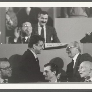 ACCADDE OGGI, 27 LUGLIO 1988. Storico “passaggio di consegne” nel cuore di Oneglia tra l’ex segretario del Pci Natta e il nuovo leader Occhetto