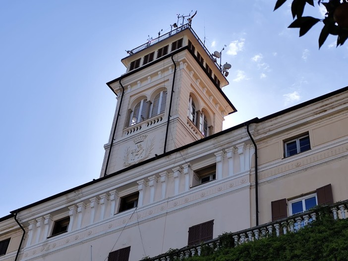 Una nuova stazione per rilevare la temperatura del mare collegata direttamente con l’Osservatorio Meteorologico Una nuova stazione per rilevare la temperatura del mare collegata direttamente con l’Osservatorio Meteorologico