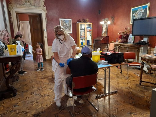 Da domani open day vaccinali permanenti in tutta la Liguria: “Pronti ad aumentare il ritmo delle vaccinazioni” Da domani open day vaccinali permanenti in tutta la Liguria: “Pronti ad aumentare il ritmo delle vaccinazioni”