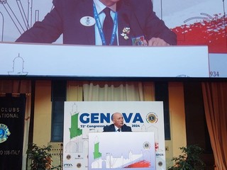 Il Governatore Bielli ritratto nel corso del suo intervento al Congresso di Genova Il Governatore Bielli ritratto nel corso del suo intervento al Congresso di Genova