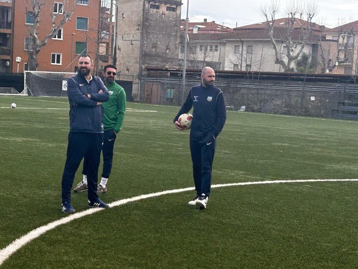 CALCIO, PRIMA CAT. Oneglia, polemiche nel derby: sconfitta amara tra rigore “generoso” e gol contestato nel finale