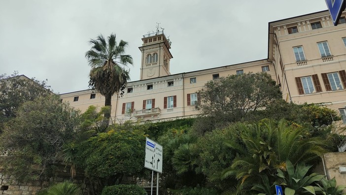 Imperia, sopralluogo all'Osservatorio Meteorologico e Sismico: "Rendiamolo un luogo di didattica per le scuole Imperia, sopralluogo all'Osservatorio Meteorologico e Sismico: "Rendiamolo un luogo di didattica per le scuole