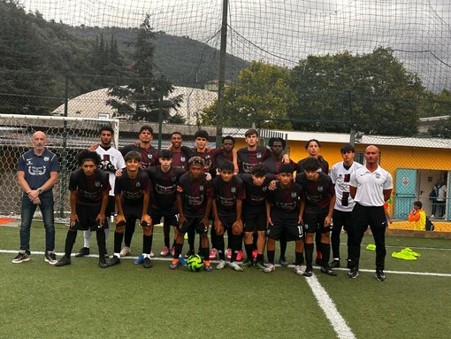 Calcio, Seconda categoria. Esordio amaro per l’Oneglia Calcio Under 21: sconfitta pesante ma segnali incoraggianti