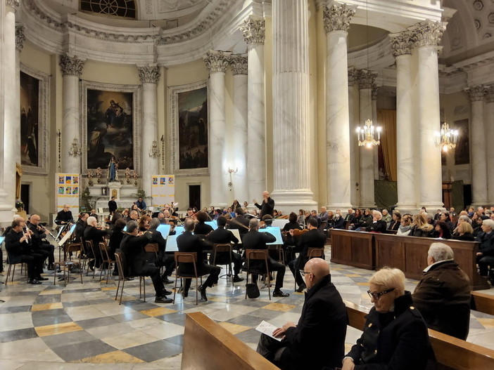 Concerti dell'Orchestra Carlo Felice di Genova nella Concattedrale di San Maurizio e Compagni Martiri di Imperia Concerti dell'Orchestra Carlo Felice di Genova nella Concattedrale di San Maurizio e Compagni Martiri di Imperia