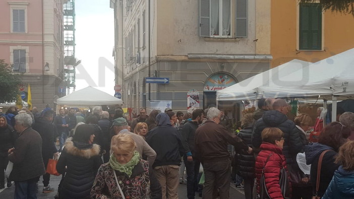 Imperia, annullata l'edizione 2020 di Olioliva. L'assessore Oneglio: "Il nuovo Dpcm non lo consente e la salute viene prima di tutto" (Video)