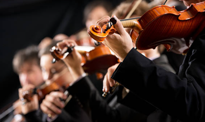 ACCADDE OGGI, 16 GIUGNO 1981. Mancano le sedie per gli orchestrali sul palco: al Rossini salta l’atteso concerto di musica classica ACCADDE OGGI, 16 GIUGNO 1981. Mancano le sedie per gli orchestrali sul palco: al Rossini salta l’atteso concerto di musica classica