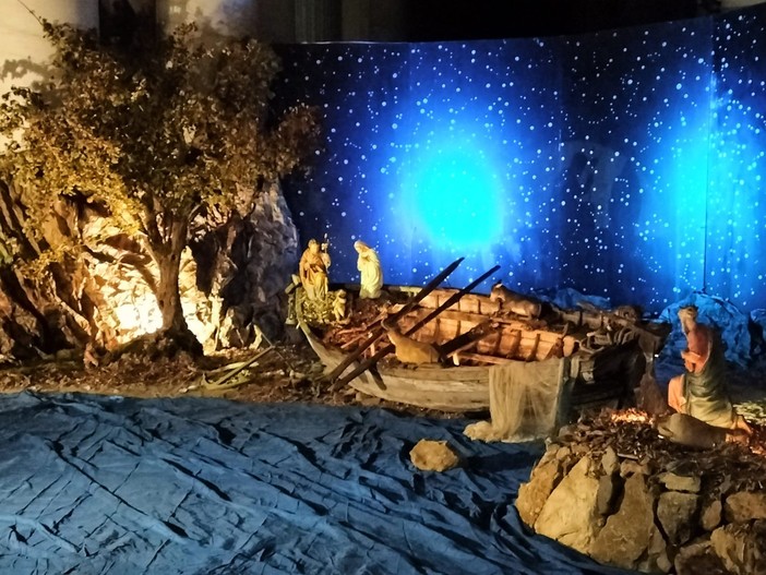 Nel duomo di San Maurizio un presepe 'marinaro' (video) Nel duomo di San Maurizio un presepe 'marinaro' (video)