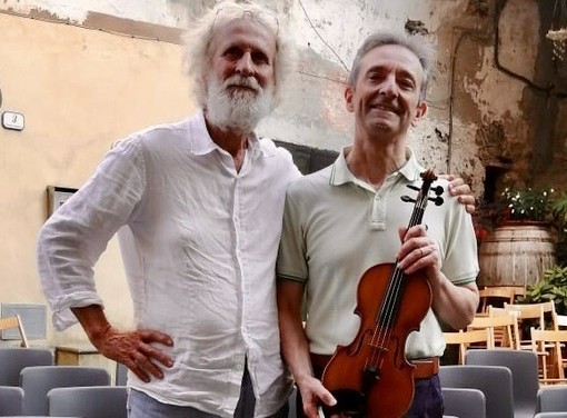 Pino Petruzzelli porta a Ranzo "Storie di uomini e di vini" tra teatro, musica e Pigato Pino Petruzzelli porta a Ranzo "Storie di uomini e di vini" tra teatro, musica e Pigato