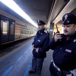 Incendio notturno al Parco Roya di Ventimiglia: la polizia ferroviaria denuncia un cittadino straniero