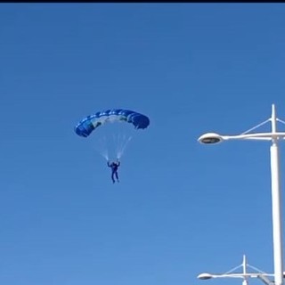 Ecco le prove dell’apertura delle Vele d’Epoca con gli incursori della Marina (video) Ecco le prove dell’apertura delle Vele d’Epoca con gli incursori della Marina (video)