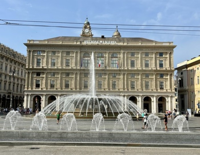 Toti lascia, le prime reazioni dal mondo politico: “Era ora, la Liguria volta pagina” Toti lascia, le prime reazioni dal mondo politico: “Era ora, la Liguria volta pagina”