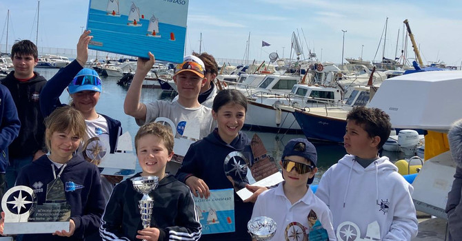 I futuri campioni della vela ospiti del Club del Mare di Diano Marina