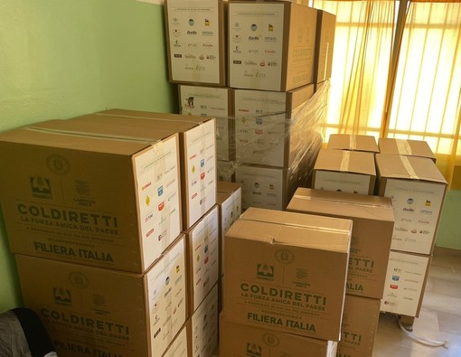 Pasqua solidale, il bilancio di Coldiretti: "Donati oltre 12 mila chili di prodotti made in Itali per i più bisognosi" Pasqua solidale, il bilancio di Coldiretti: "Donati oltre 12 mila chili di prodotti made in Itali per i più bisognosi"