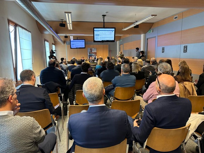 Il bando regionale "Formare per occupare" si presenta alle aziende della provincia di Imperia Il bando regionale "Formare per occupare" si presenta alle aziende della provincia di Imperia