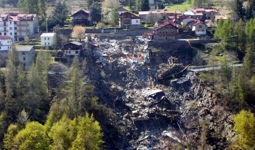 Monesi prima di Niscemi, il paese delle Alpi liguri resta ancora fantasma