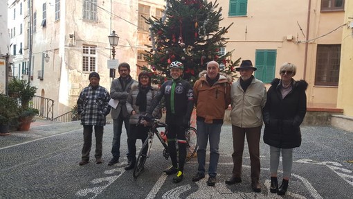 Imperia: torna la tradizione del 'Gruppo Ciclistico Circolo Parasio', presentata oggi la nuova squadra (foto)