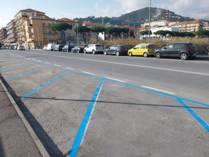 Imperia, parcheggi blu: il Comitato propone il referendum abrogativo