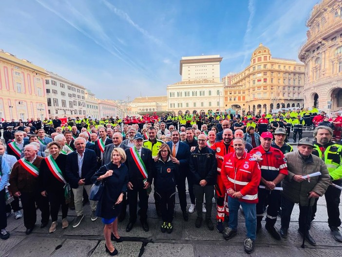 Protezione civile, consegnati riconoscimenti ai volontari: premiata l'imperiese Alessandra Cerri