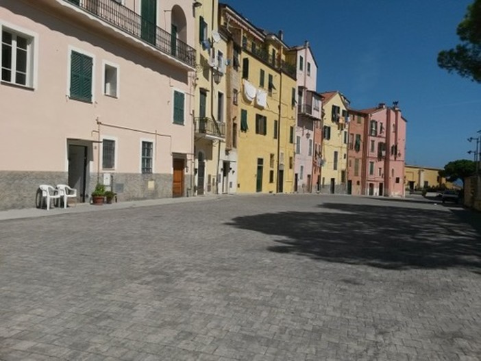 Imperia, la giunta approva la delibera 'Viva Parasio: &quot;Il piano dell'Amministrazione per rilanciare il centro storico&quot;. Spunta il bar in piazza, confermato lo stop serale alla ztl