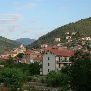 Pontedassio rilancia la lingua ligure: al via la decima edizione di “Vuxe de Ligüria” Pontedassio rilancia la lingua ligure: al via la decima edizione di “Vuxe de Ligüria”