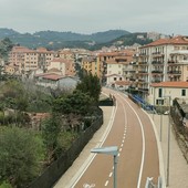 Imperia, l'opposizione: "Intitolare la pista ciclopedonale a Sandro Pertini" Imperia, l'opposizione: "Intitolare la pista ciclopedonale a Sandro Pertini"