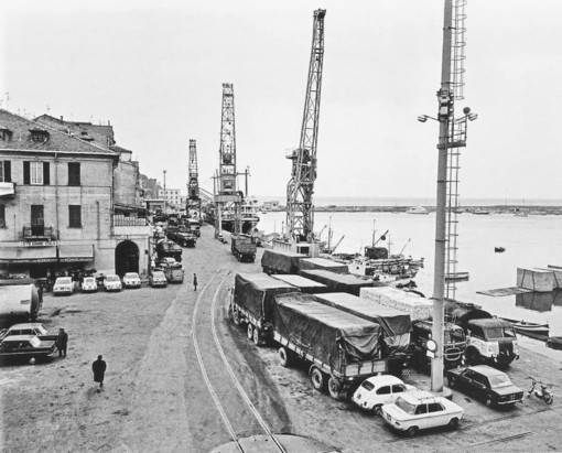 ACCADDE OGGI, 16 GENNAIO 1986. I traffici commerciali di olio “salvano” i porti di Oneglia e Porto Maurizio