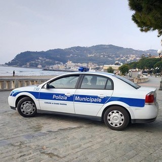 Affitti turistici irregolari, giro di vite della polizia locale a Diano Marina: sanzioni fino a 8.000 euro