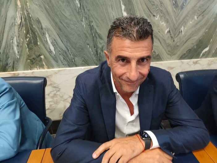 AL DIRETTORE. Ornamento: "Piscina Cascione, meno polemiche e più risposte nelle sedi istituzionali"