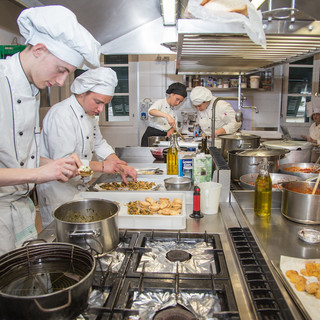 Gemellaggio tra l'Istituto Alberghiero di Taggia e Mentone, a fine mese al via gli scambi culturali Gemellaggio tra l'Istituto Alberghiero di Taggia e Mentone, a fine mese al via gli scambi culturali