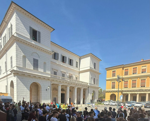 “Adolescenza interrotta: le umiliazioni che non si raccontano”, un incontro al centro Polivalente