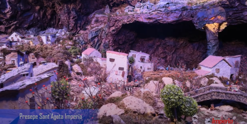 A Sant’Agata si rinnova la magia del Presepe con una grotta realizzata in materiali naturali autentici (video)