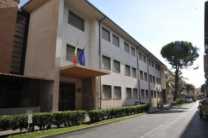 Bambini al freddo alle scuole di Diano Marina: risolto il guasto alla caldaia
