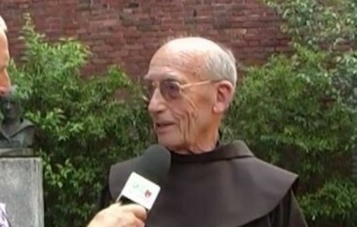 Caravonica in lutto per la scomparsa di padre Giacomo Massa, storico missionario francescano