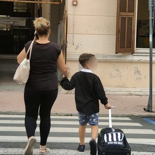 Cambia la pagella alla primaria, maestra imperiese in pensione: "Aiutano a non allontanare la realtà dalla vita"