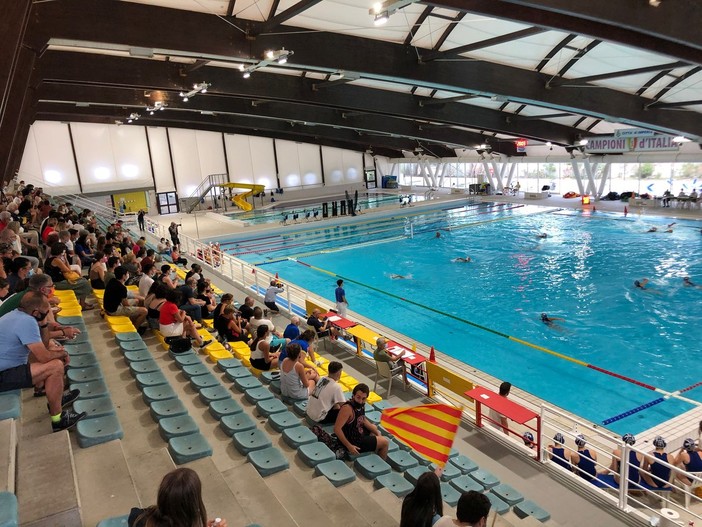 Imperia, piscina Cascione aperta: calendario ed orari delle Festività. Il comunicato della Rari Nantes