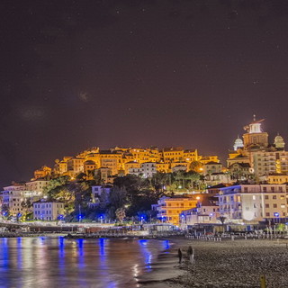 Il Parasio ad Imperia di notte