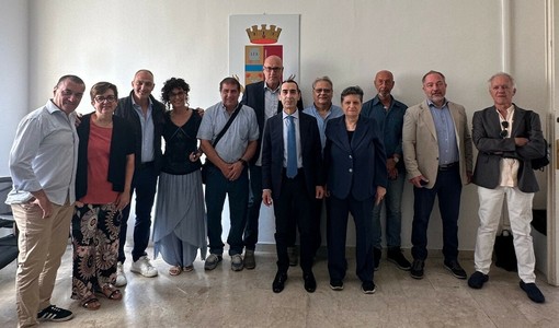 Imperia, medaglie di commiato ai poliziotti in pensione Imperia, medaglie di commiato ai poliziotti in pensione