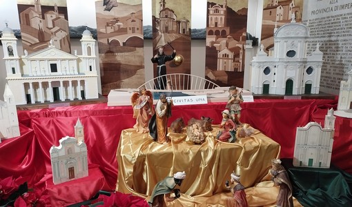 Imperia, a Palazzo Civico arriva il Natale
