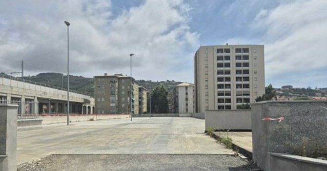 Imperia, la stazione diventa un hub intermodale con il nuovo polo dei trasporti Imperia, la stazione diventa un hub intermodale con il nuovo polo dei trasporti